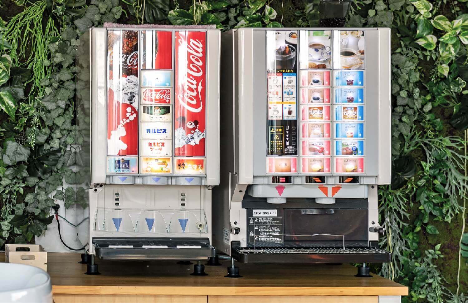 飲み放題のドリンクバー